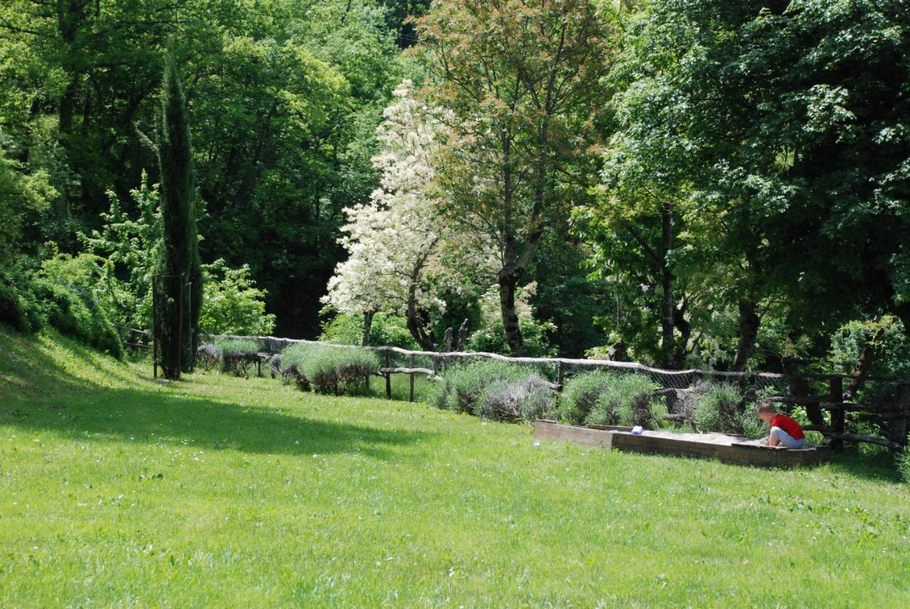 Hotel Podere Conti Filattiera Exterior photo